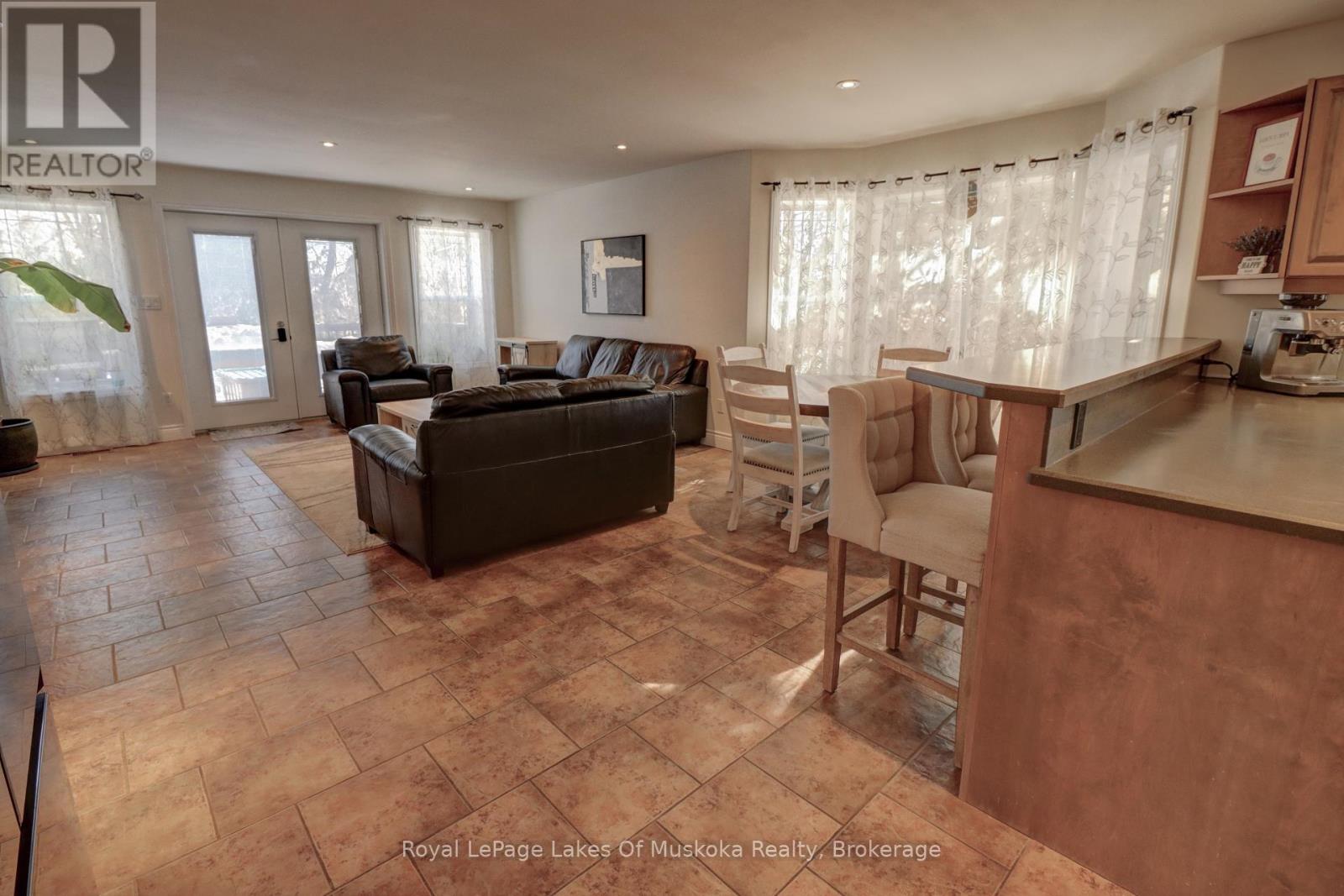 317 Falcon Road, Huntsville, Ontario  P1H 1N3 - Photo 17 - X12948778