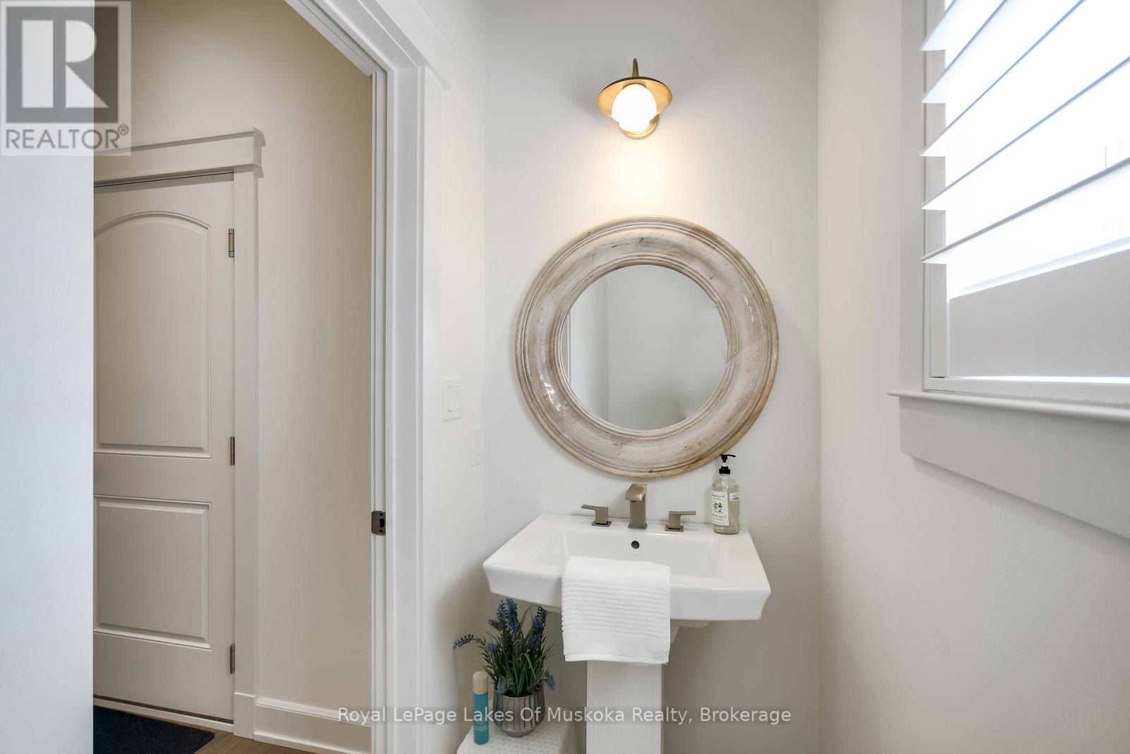 75 Selkirk Drive, Huntsville, Ontario  P1H 0C6 - Photo 30 - X12949752