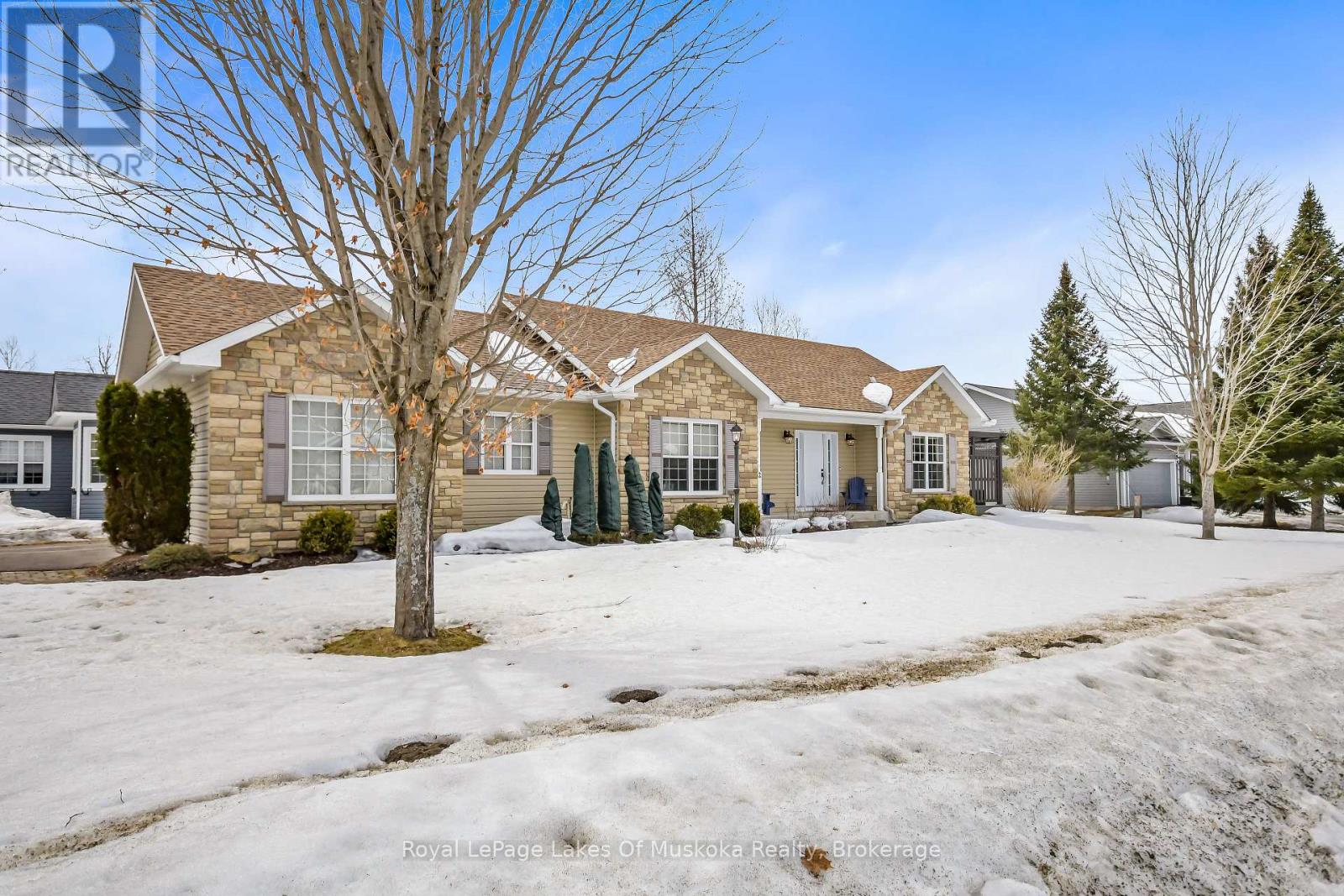 2 Inveraray Court, Bracebridge, Ontario  P1L 2G8 - Photo 3 - X12950232