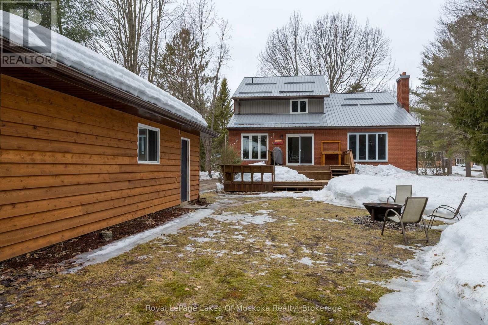 9 Daleman Drive, Bracebridge, Ontario  P1L 1A8 - Photo 3 - X12950554