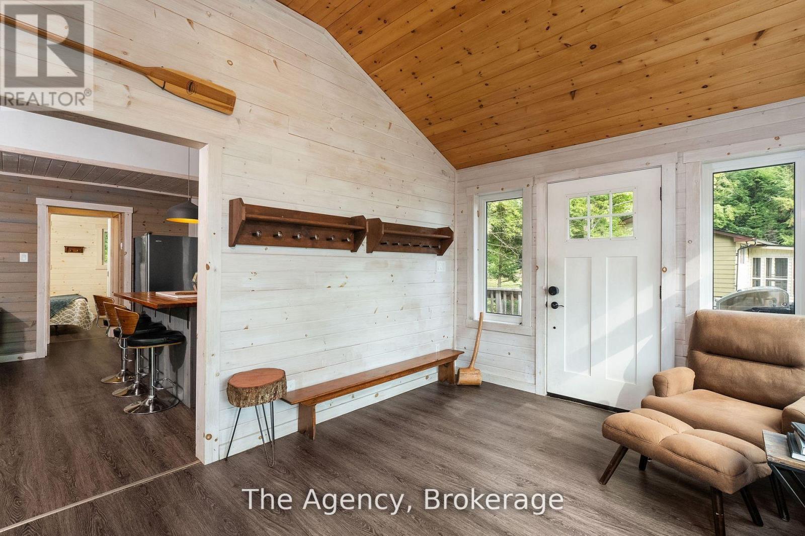 1032 Lakeshore Drive S, Bracebridge, Ontario  P1L 1X3 - Photo 10 - X12952164