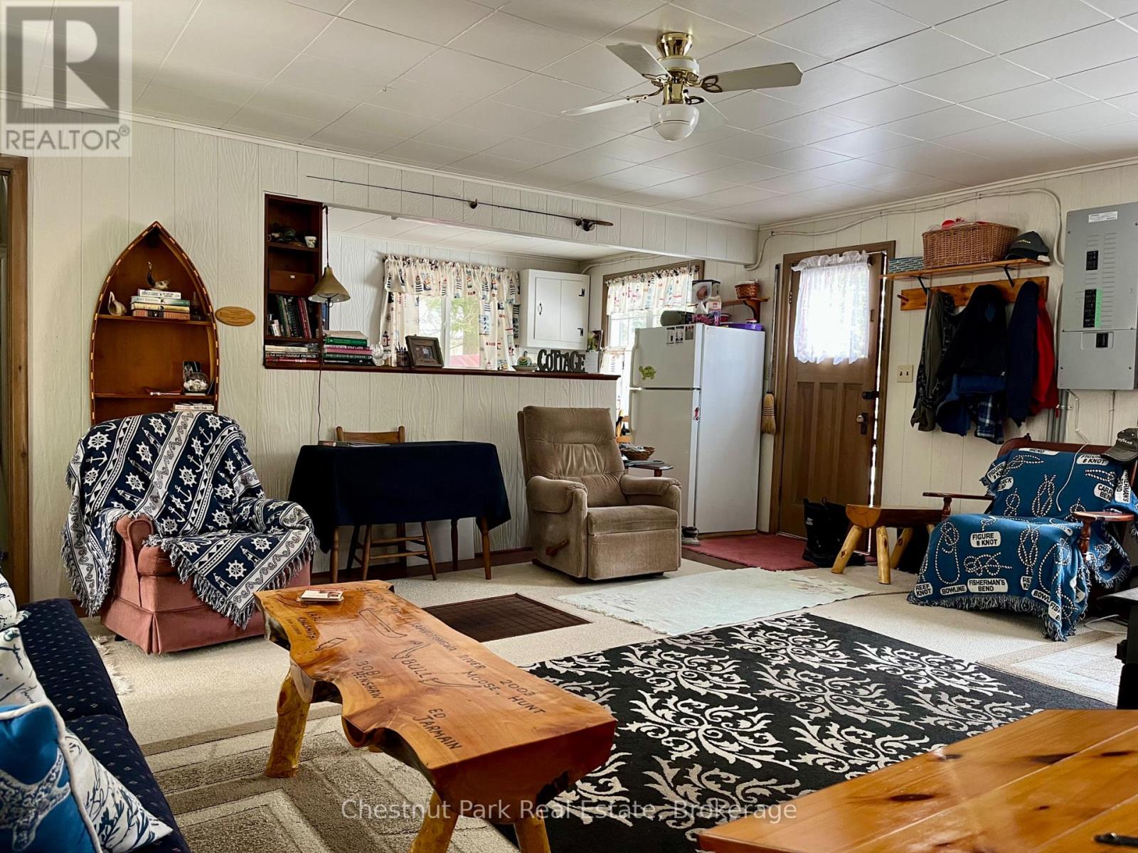 34 Harris Street, Muskoka Lakes, Ontario  P0B 1J0 - Photo 4 - X12955158