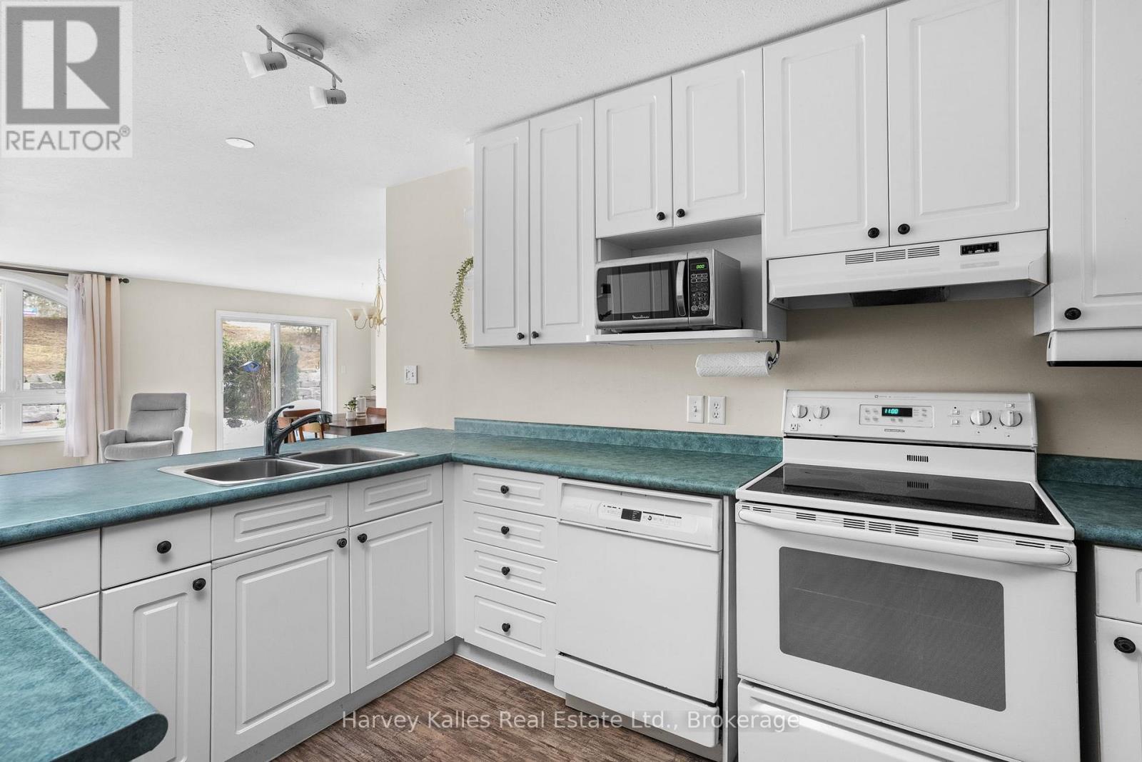 107 - 31 Dairy Lane, Huntsville, Ontario  P1H 2L7 - Photo 16 - X12955268