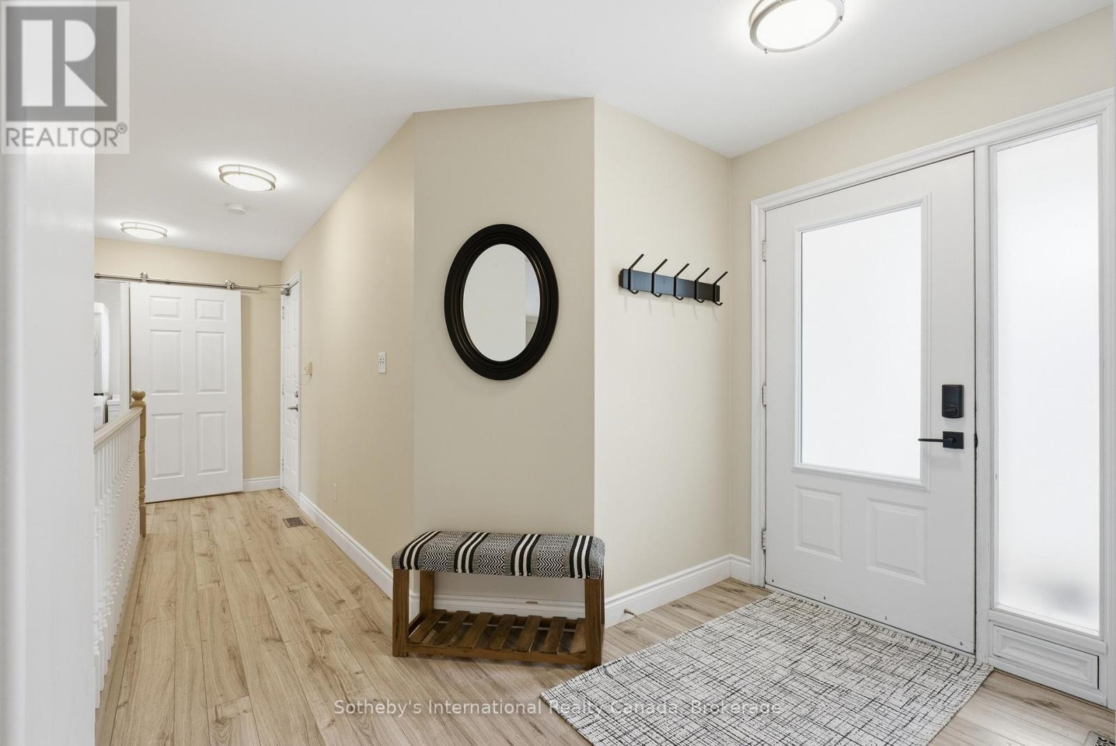 1099 Davis Drive, Gravenhurst, Ontario  P0E 1N0 - Photo 7 - X12955436