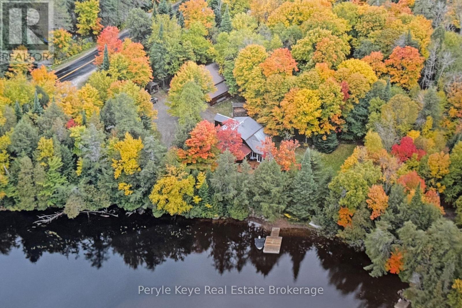 2391 Limberlost Road, Lake Of Bays, Ontario  P1H 2J6 - Photo 1 - X12955512