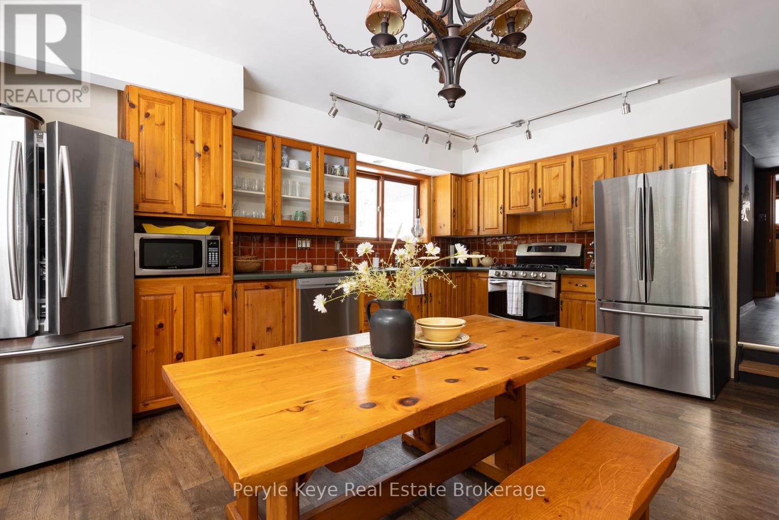 2391 Limberlost Road, Lake Of Bays, Ontario  P1H 2J6 - Photo 33 - X12955512