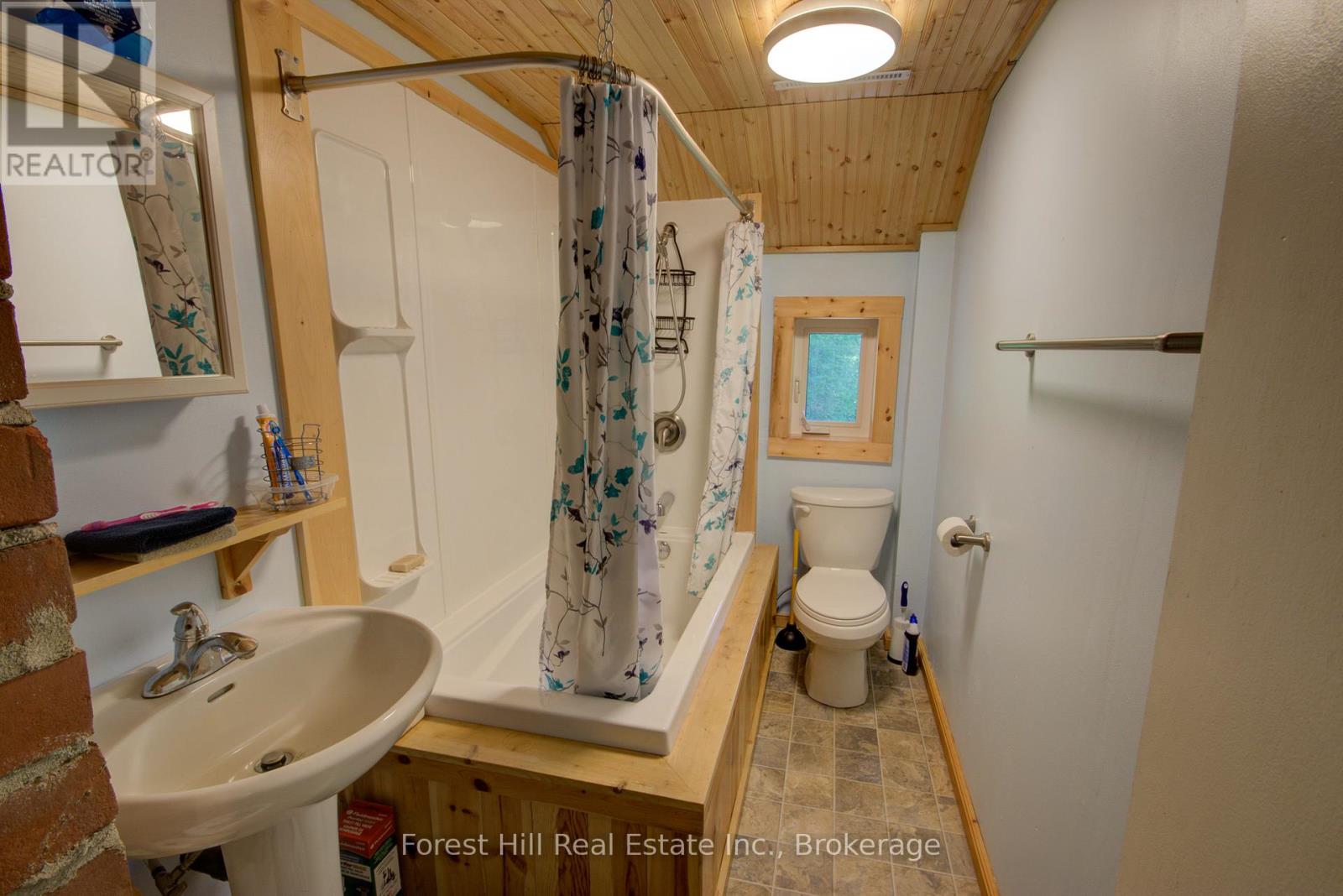 4061 Muskoka Rd 169 Road, Muskoka Lakes, Ontario  P0B 1J0 - Photo 30 - X12956348