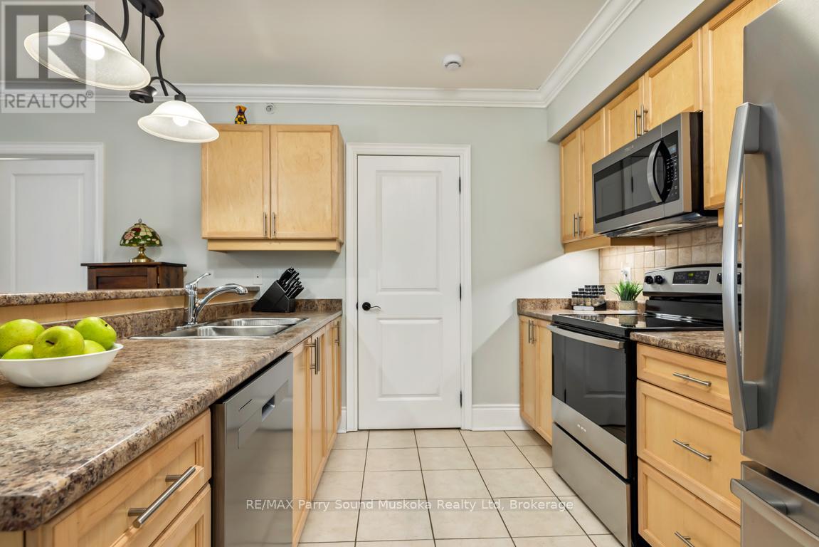 101 - 11a Salt Dock Road, Parry Sound, Ontario  P2A 3B6 - Photo 12 - X12956814