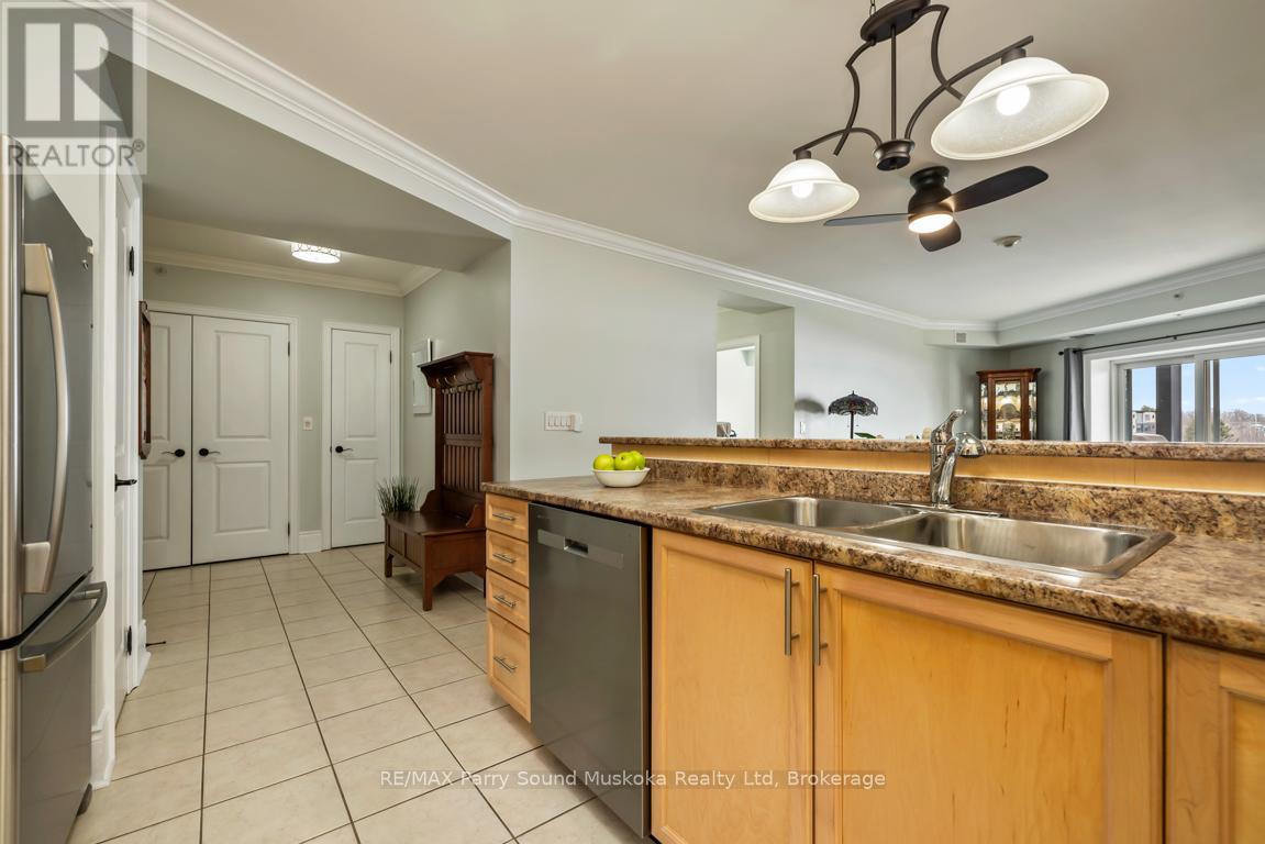 101 - 11a Salt Dock Road, Parry Sound, Ontario  P2A 3B6 - Photo 13 - X12956814