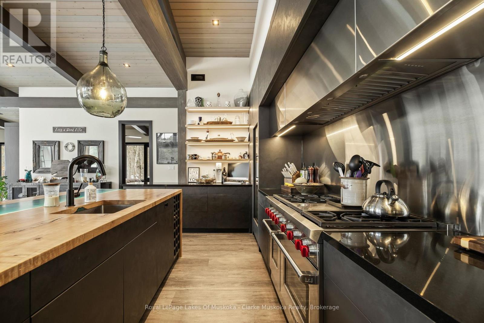 1210 Falkenburg Road, Bracebridge, Ontario  P1L 1X4 - Photo 10 - X12960712