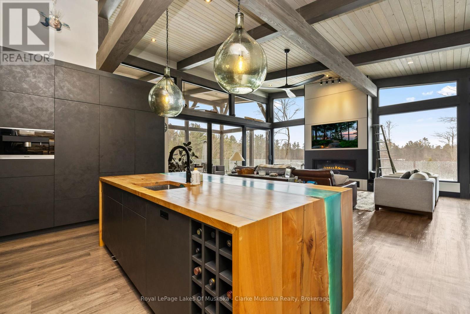 1210 Falkenburg Road, Bracebridge, Ontario  P1L 1X4 - Photo 11 - X12960712