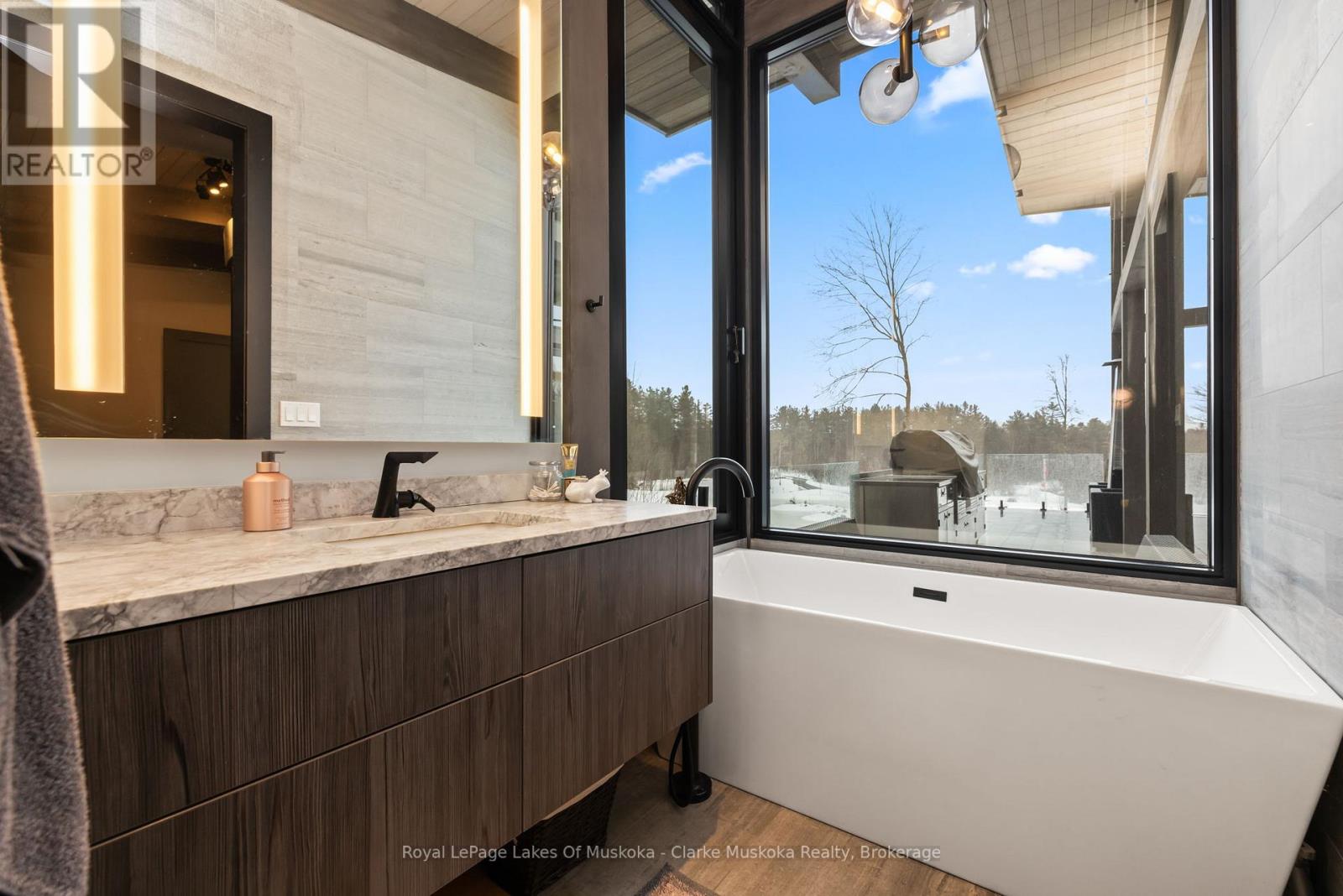 1210 Falkenburg Road, Bracebridge, Ontario  P1L 1X4 - Photo 13 - X12960712