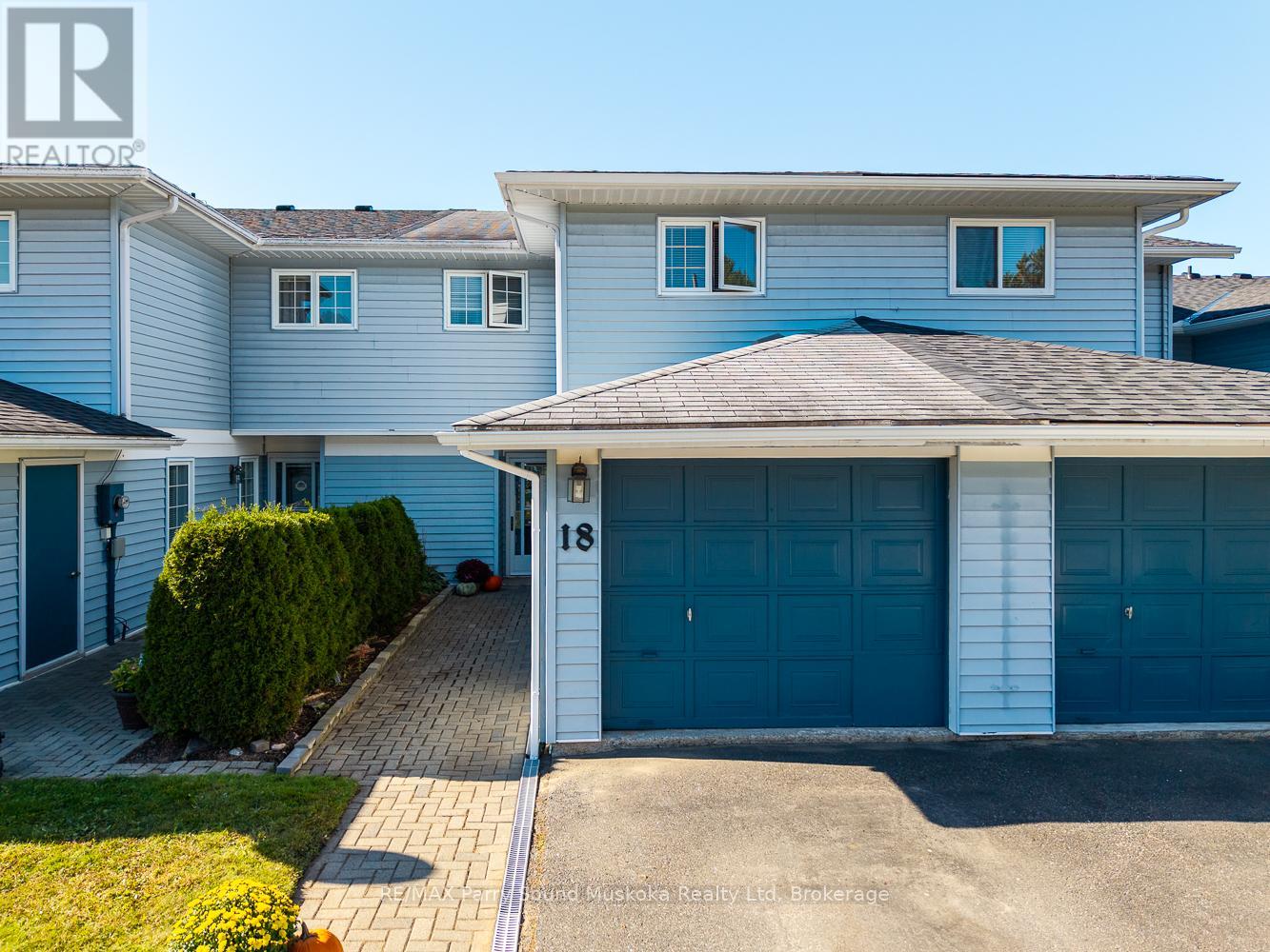 18 Georgian Bay Avenue, Parry Sound, Ontario  P2A 3B2 - Photo 1 - X12961202