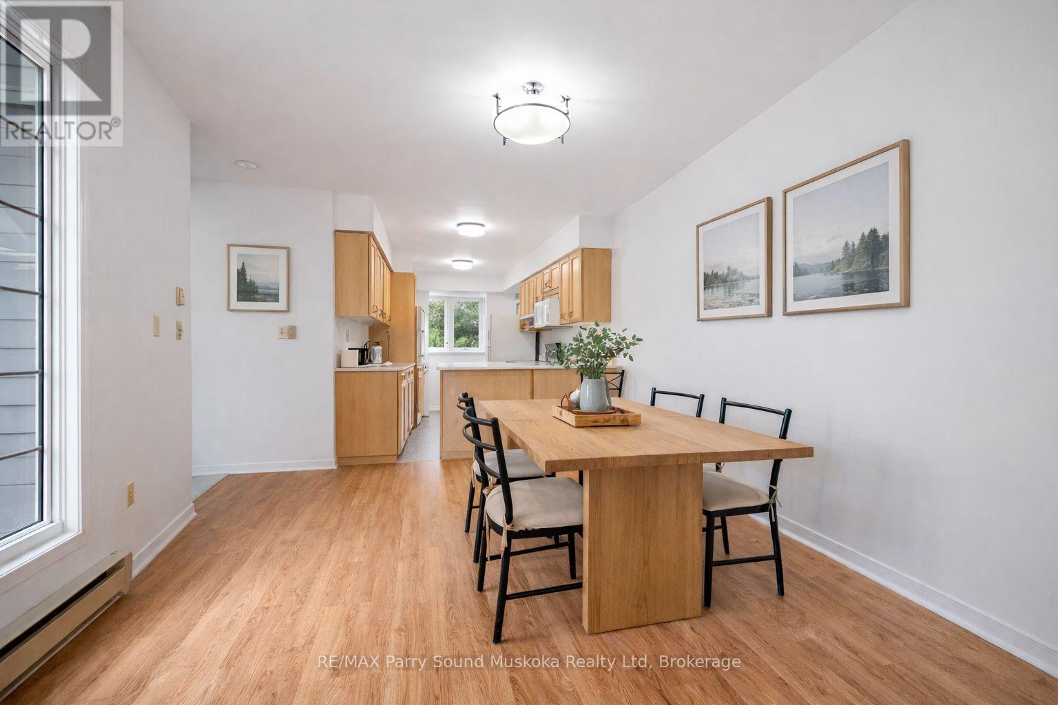 18 Georgian Bay Avenue, Parry Sound, Ontario  P2A 3B2 - Photo 17 - X12961202