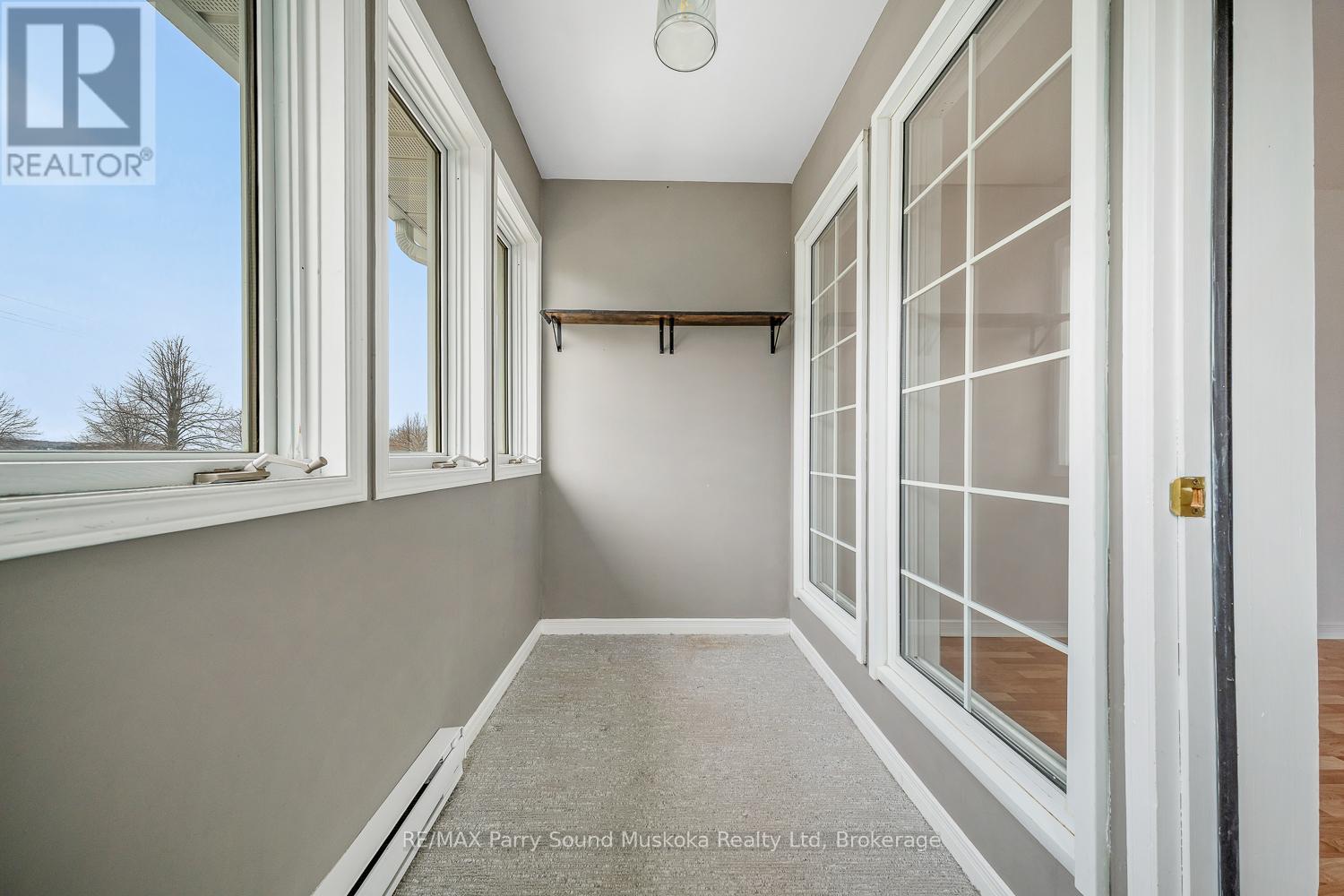 18 Georgian Bay Avenue, Parry Sound, Ontario  P2A 3B2 - Photo 21 - X12961202