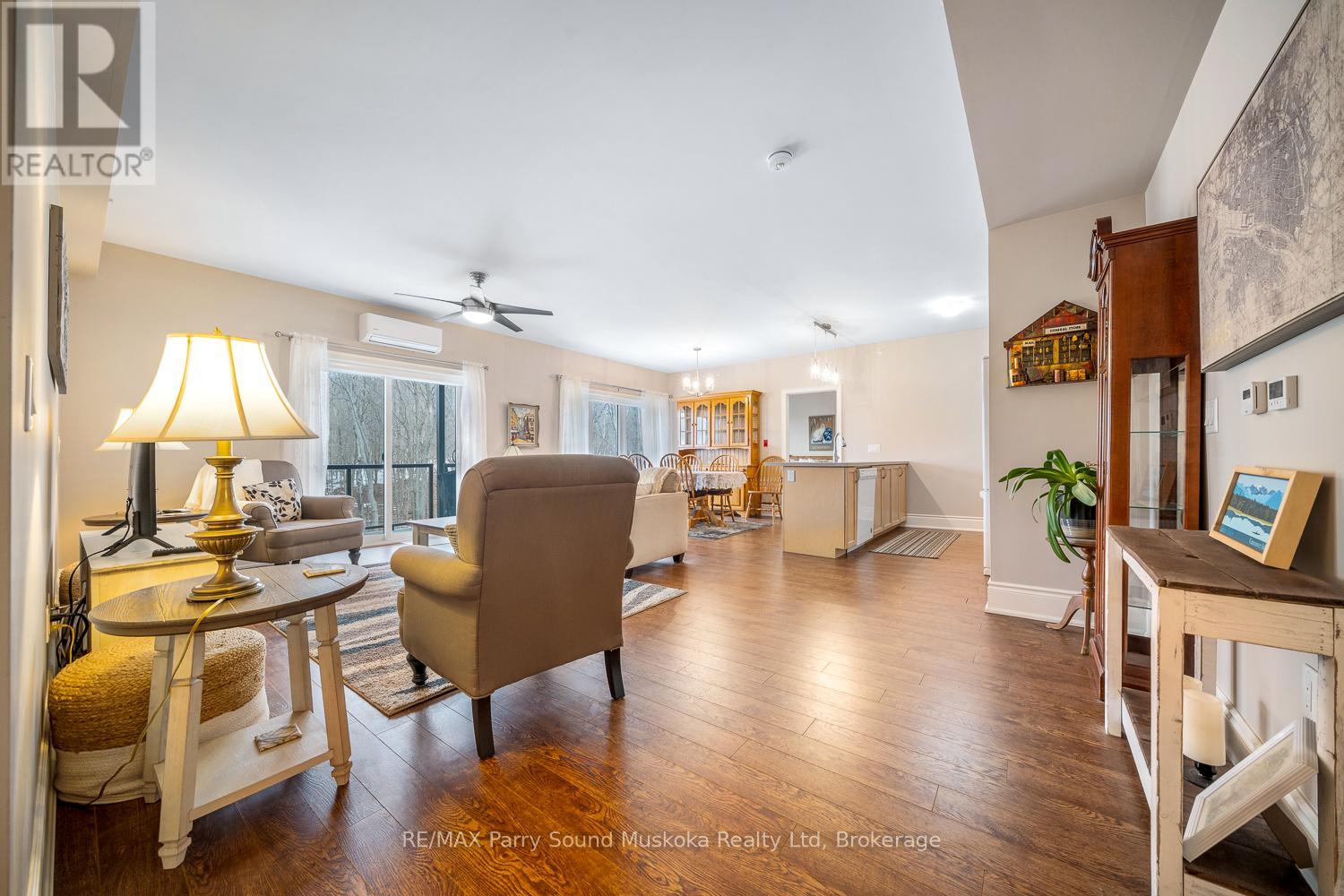 401 - 11b Salt Dock Road, Parry Sound, Ontario  P2A 3B6 - Photo 10 - X12961902