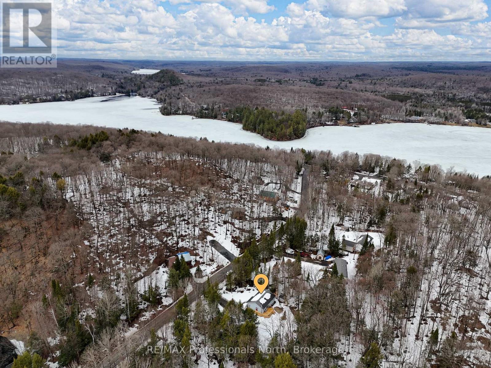 99 Vernon Lane, Huntsville, Ontario  P1H 2J2 - Photo 5 - X12964314