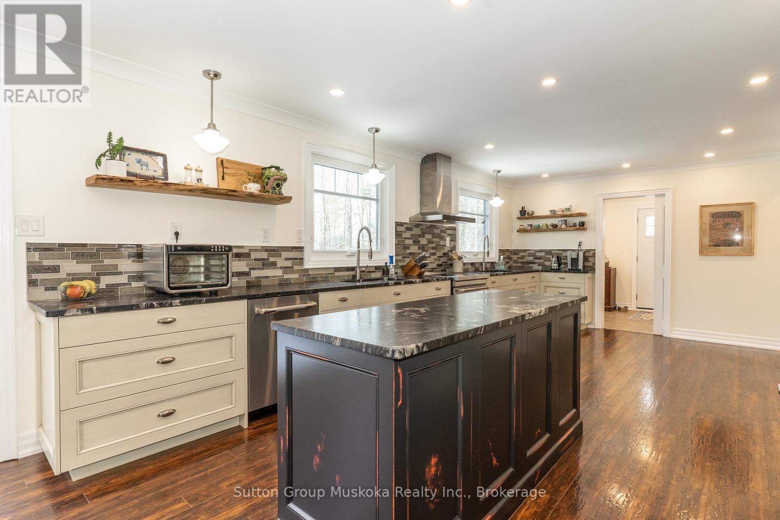 2602 Muskoka 10 Road, Huntsville, Ontario  P1H 2J3 - Photo 12 - X12965342