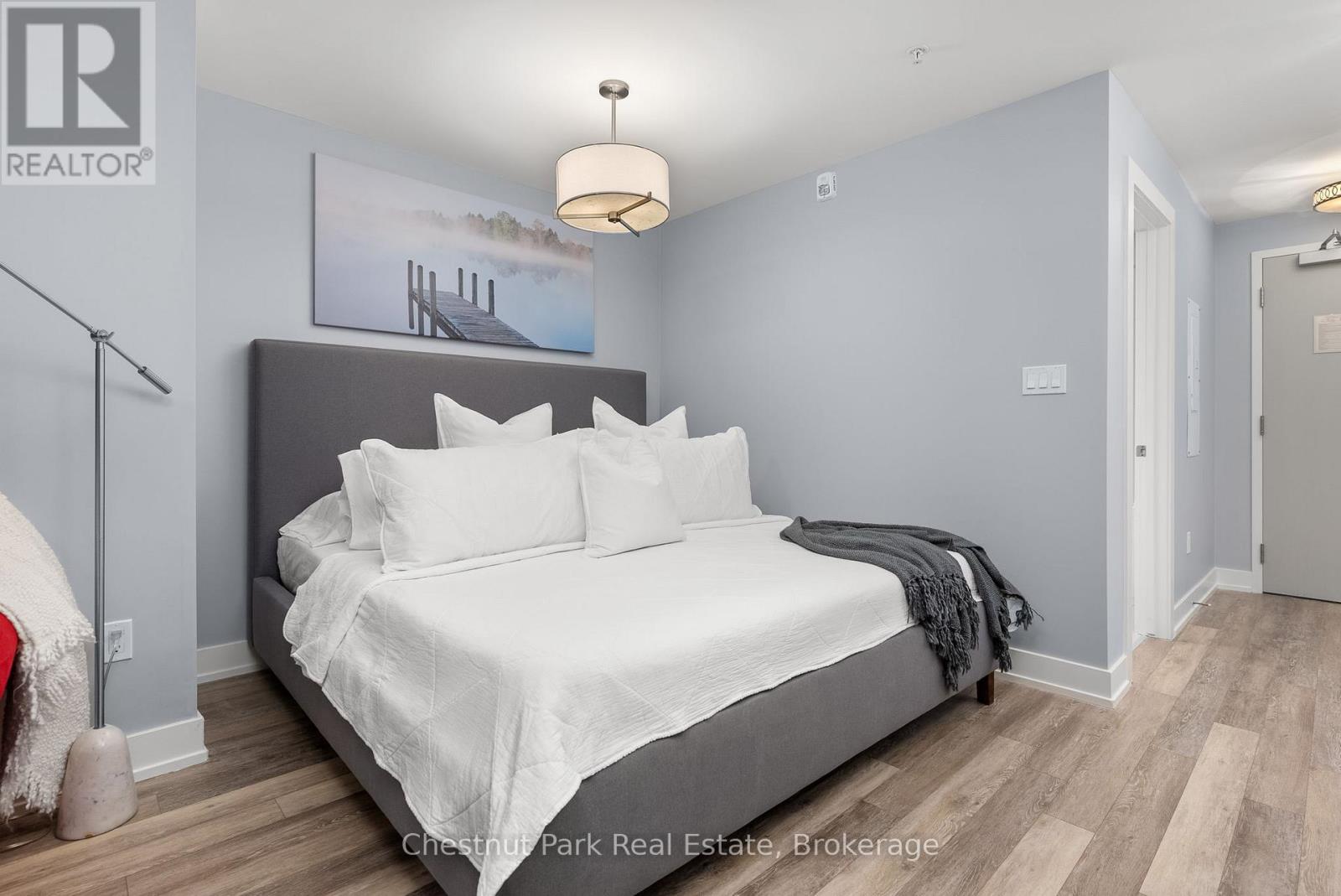 206 - 25 Pen Lake Point Road, Huntsville, Ontario  P1H 1A9 - Photo 13 - X12965954