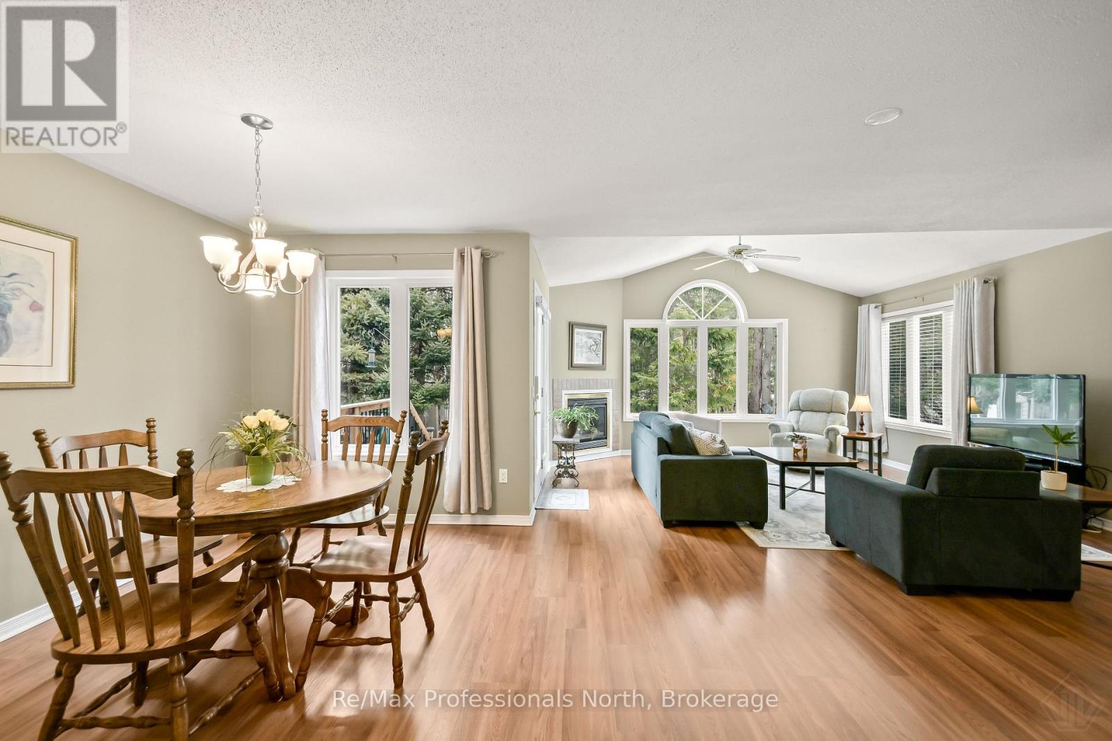 102 Pineridge Gate, Gravenhurst, Ontario  P1P 1Z2 - Photo 11 - X12965958