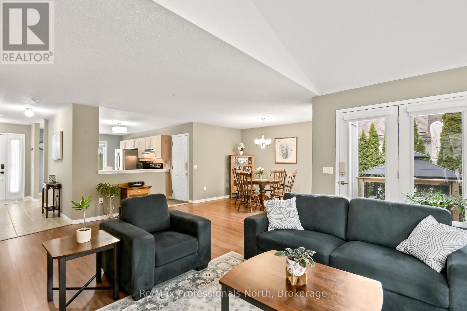 102 Pineridge Gate, Gravenhurst, Ontario  P1P 1Z2 - Photo 14 - X12965958