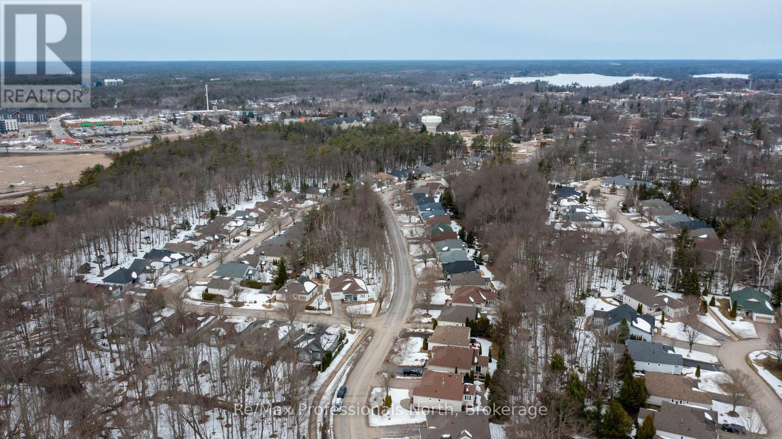 102 Pineridge Gate, Gravenhurst, Ontario  P1P 1Z2 - Photo 38 - X12965958