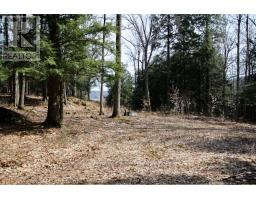 6 - 22 GRYFFIN BLUFFS LANE, Huntsville, Ontario