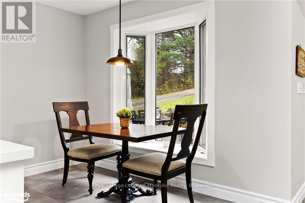 1105 Rosseau Lake Road 1, Muskoka Lakes, Ontario  P0B 1M0 - Photo 6 - X12969294
