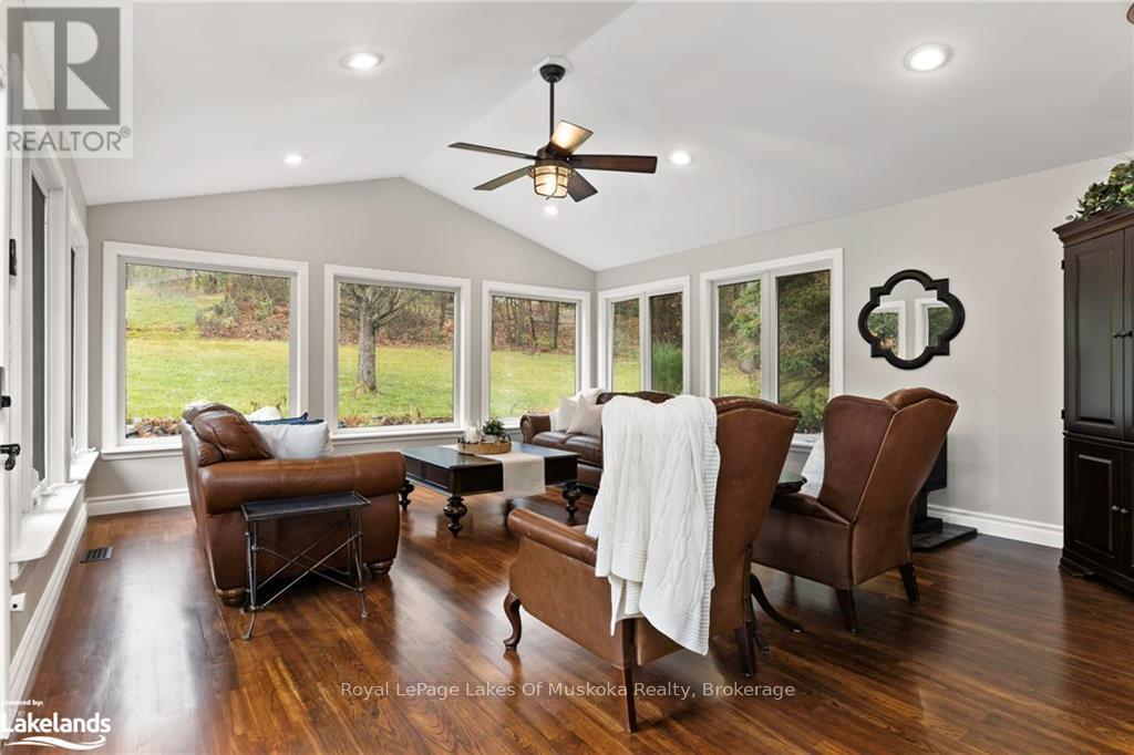 1105 Rosseau Lake Road 1, Muskoka Lakes, Ontario  P0B 1M0 - Photo 9 - X12969294