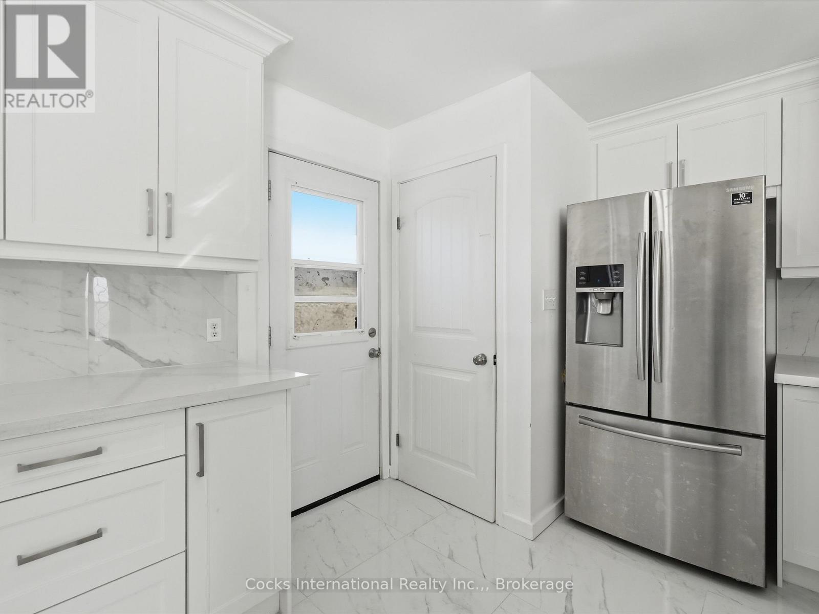 36 Susan Street W, Huntsville, Ontario  P1H 1X2 - Photo 10 - X12973362