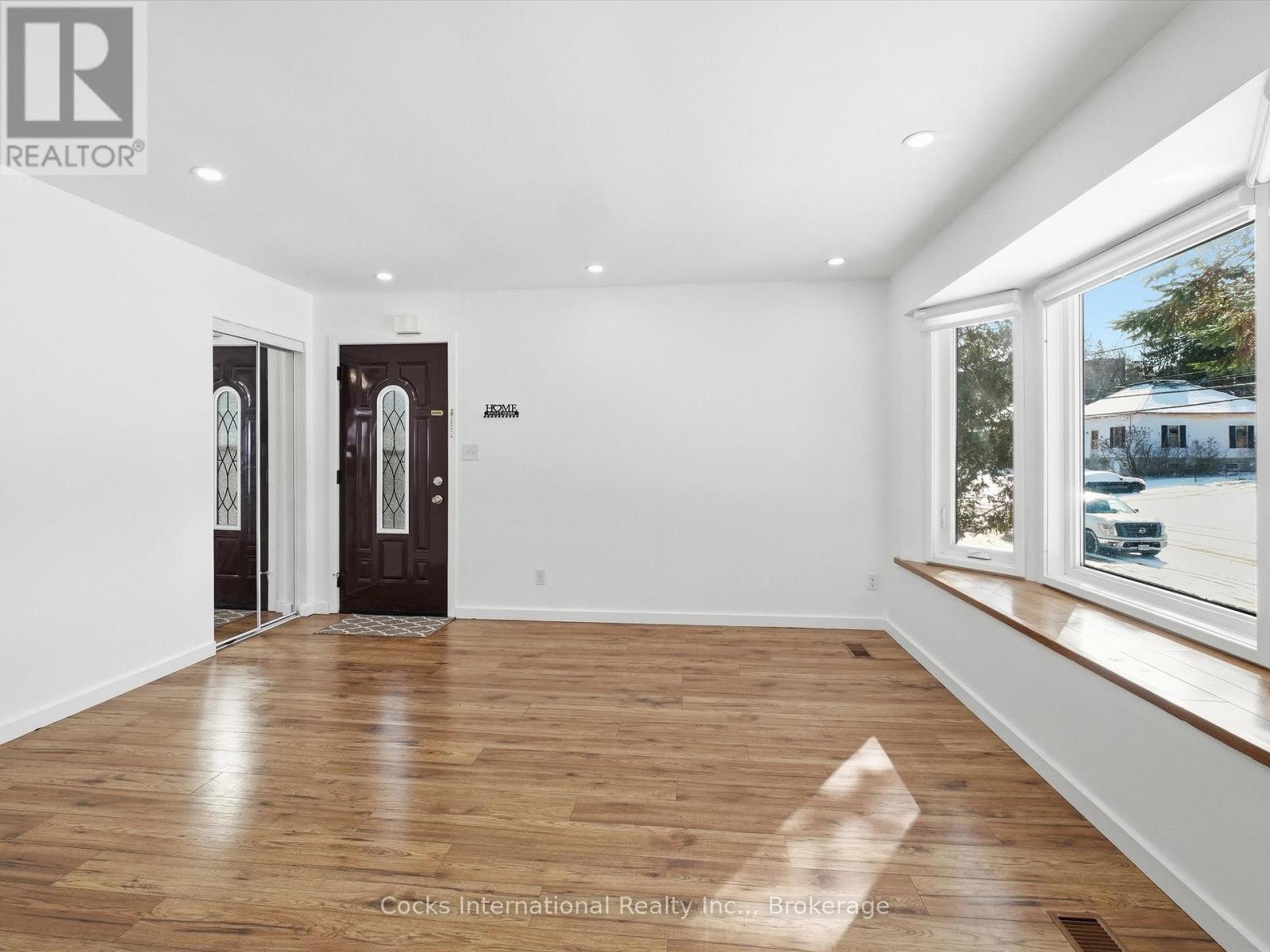 36 Susan Street W, Huntsville, Ontario  P1H 1X2 - Photo 14 - X12973362