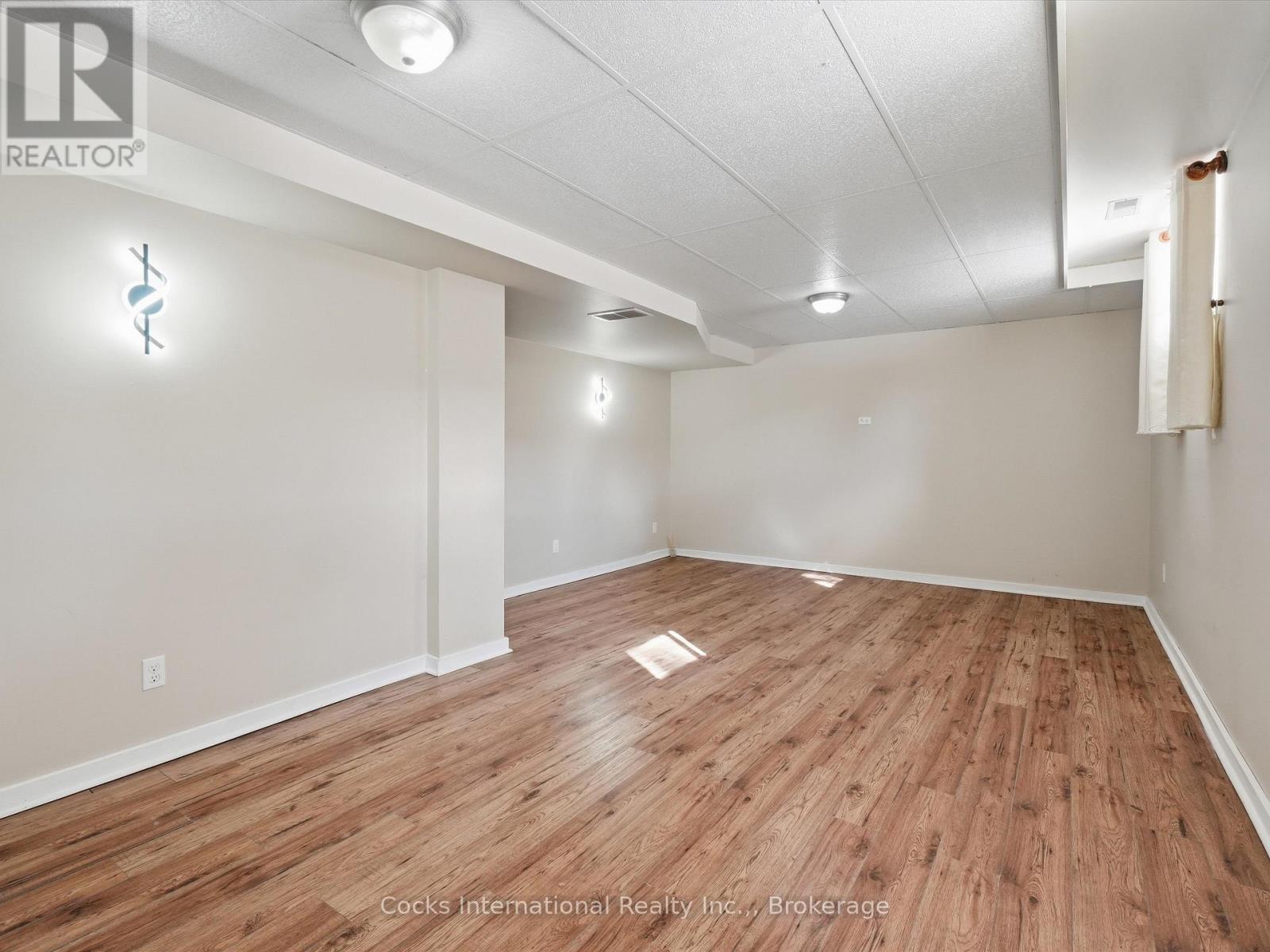 36 Susan Street W, Huntsville, Ontario  P1H 1X2 - Photo 28 - X12973362