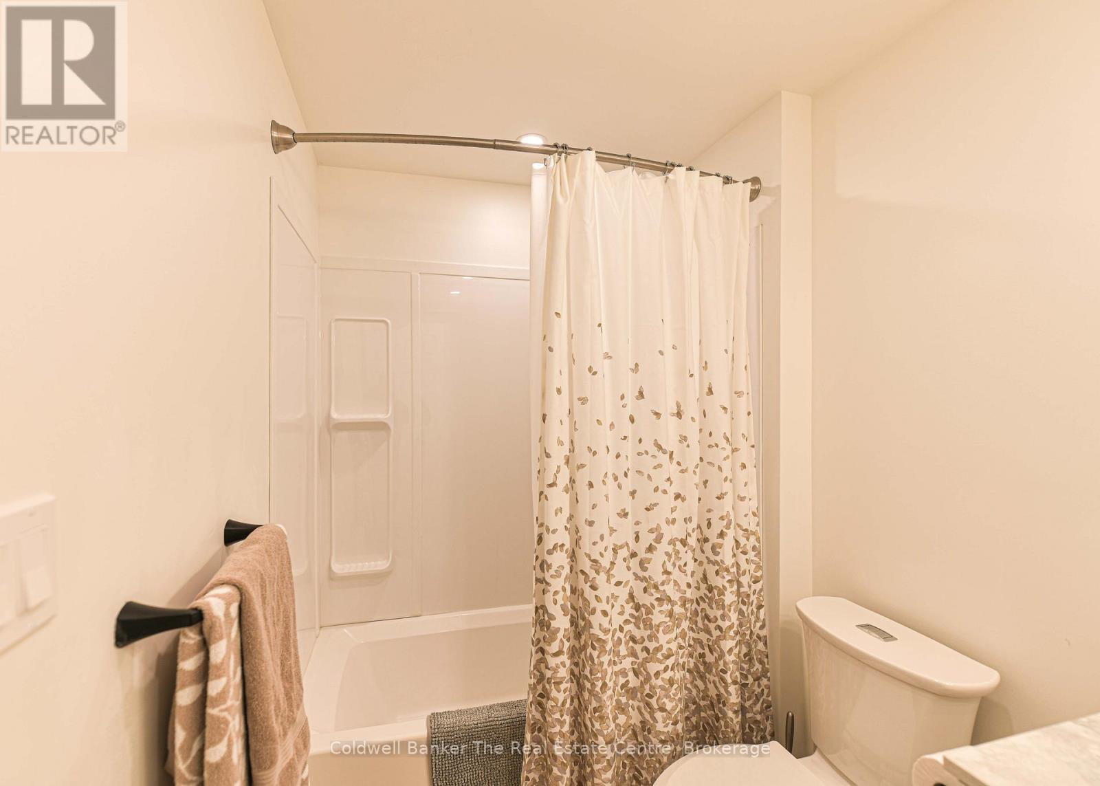 460 Phillip Street E, Gravenhurst, Ontario  P1P 1M4 - Photo 40 - X12976204