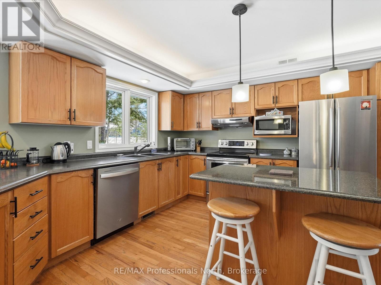 31 The Granite Bluff, Bracebridge, Ontario  P1L 1L4 - Photo 16 - X12977078