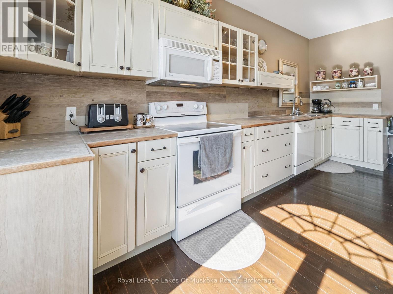 1441 Cedar Lane, Bracebridge, Ontario  P1L 1W9 - Photo 27 - X12977826