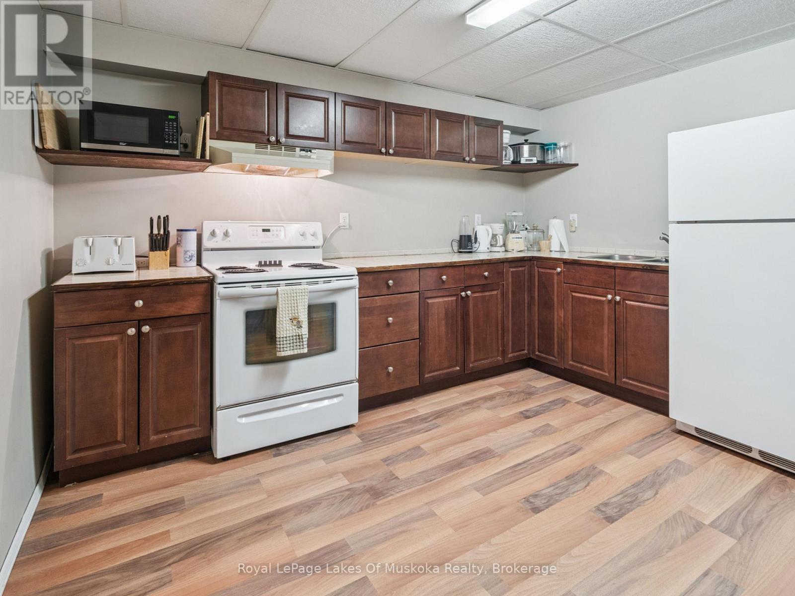 1441 Cedar Lane, Bracebridge, Ontario  P1L 1W9 - Photo 37 - X12977826