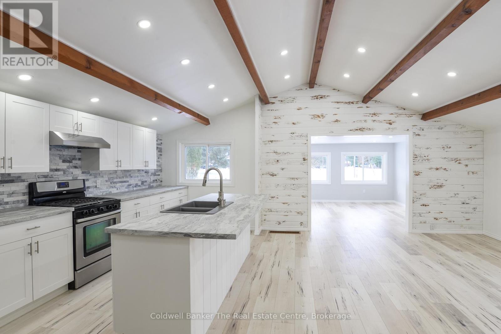 460 Wellington Street, Gravenhurst, Ontario  P1P 1A5 - Photo 16 - X12978208