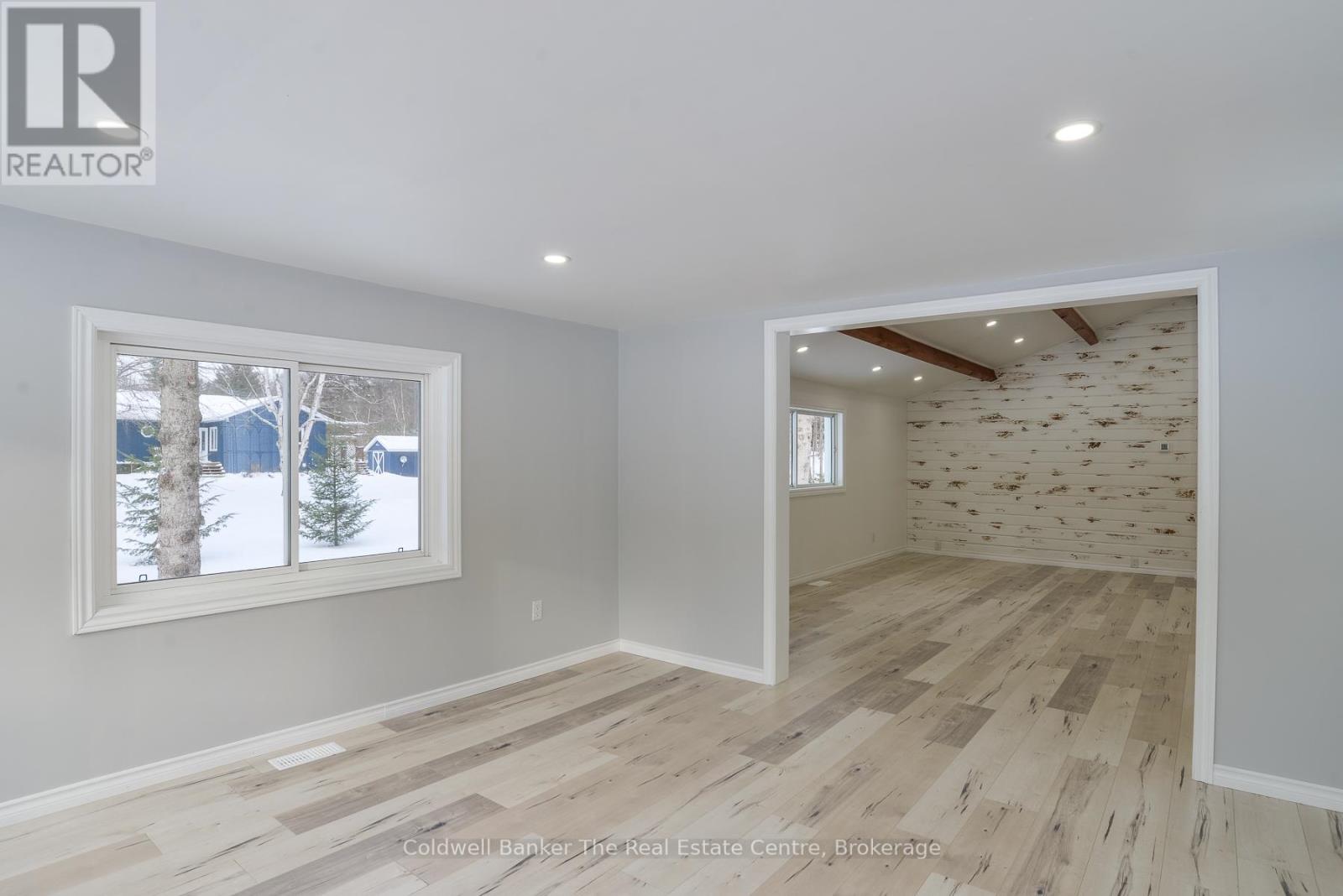 460 Wellington Street, Gravenhurst, Ontario  P1P 1A5 - Photo 4 - X12978208