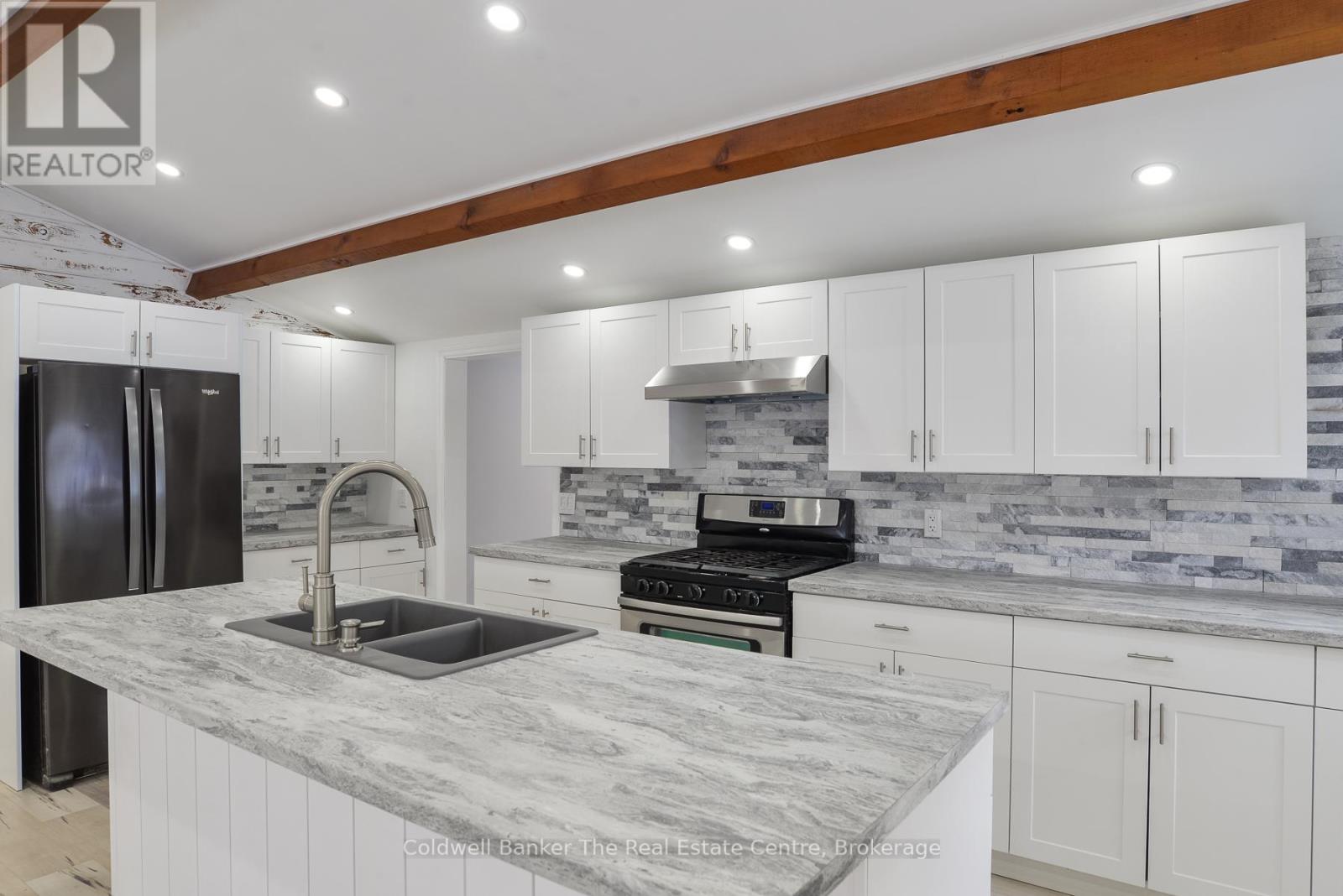 460 Wellington Street, Gravenhurst, Ontario  P1P 1A5 - Photo 7 - X12978208