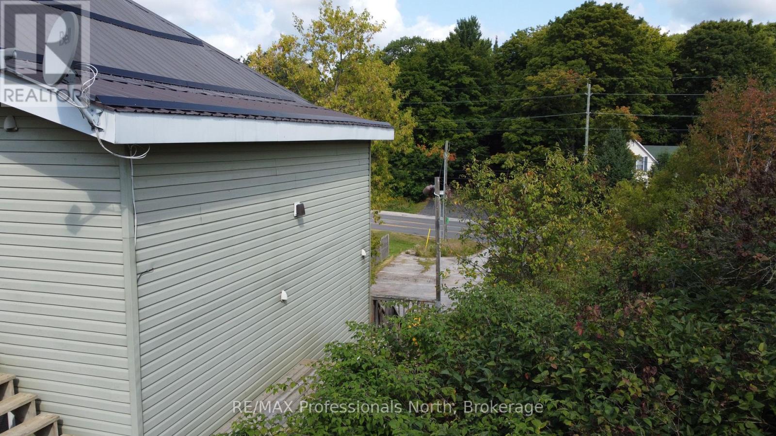 9 West Road, Huntsville, Ontario  P1H 1K9 - Photo 6 - X12979920