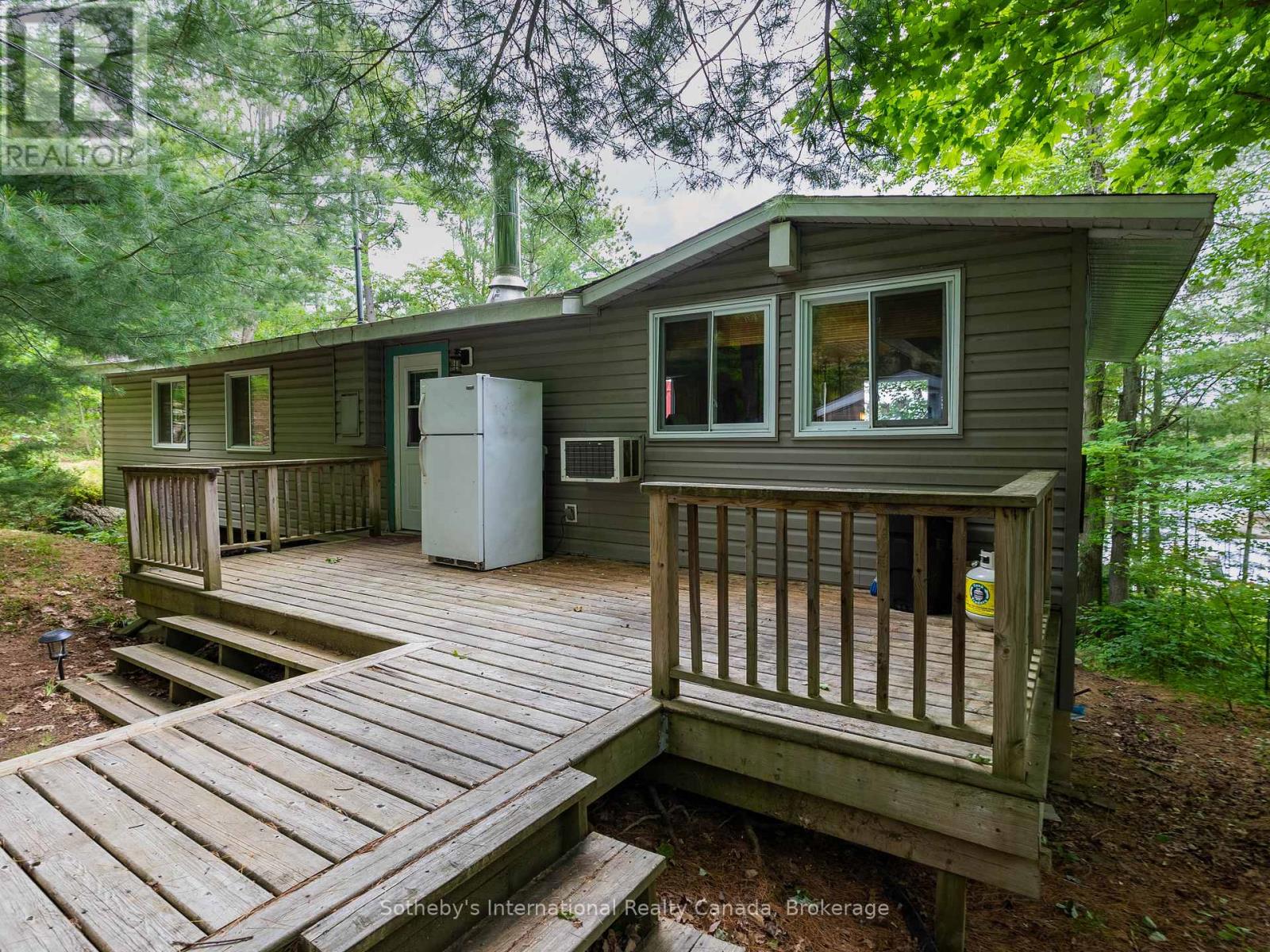 1040 Kahshe, Gravenhurst, Ontario  P0E 1G0 - Photo 22 - X12980070