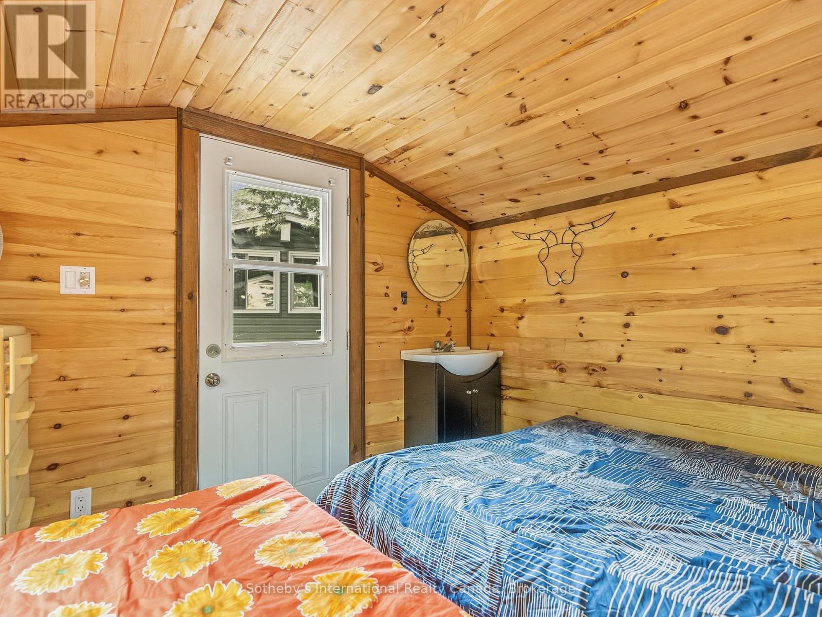 1040 Kahshe, Gravenhurst, Ontario  P0E 1G0 - Photo 27 - X12980070