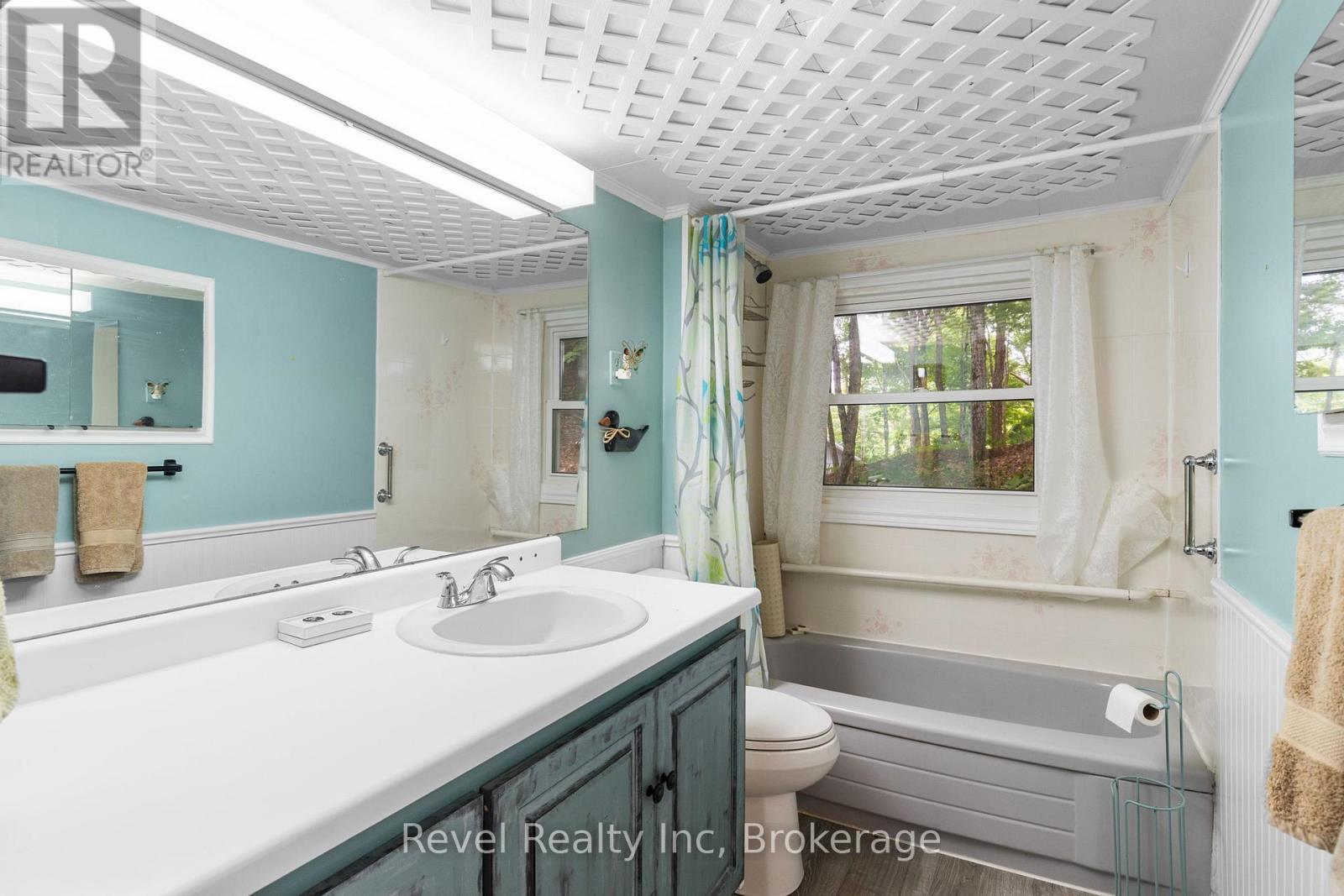 1096 Cowan Park Road, Muskoka Lakes, Ontario  P0B 1M0 - Photo 8 - X12981032