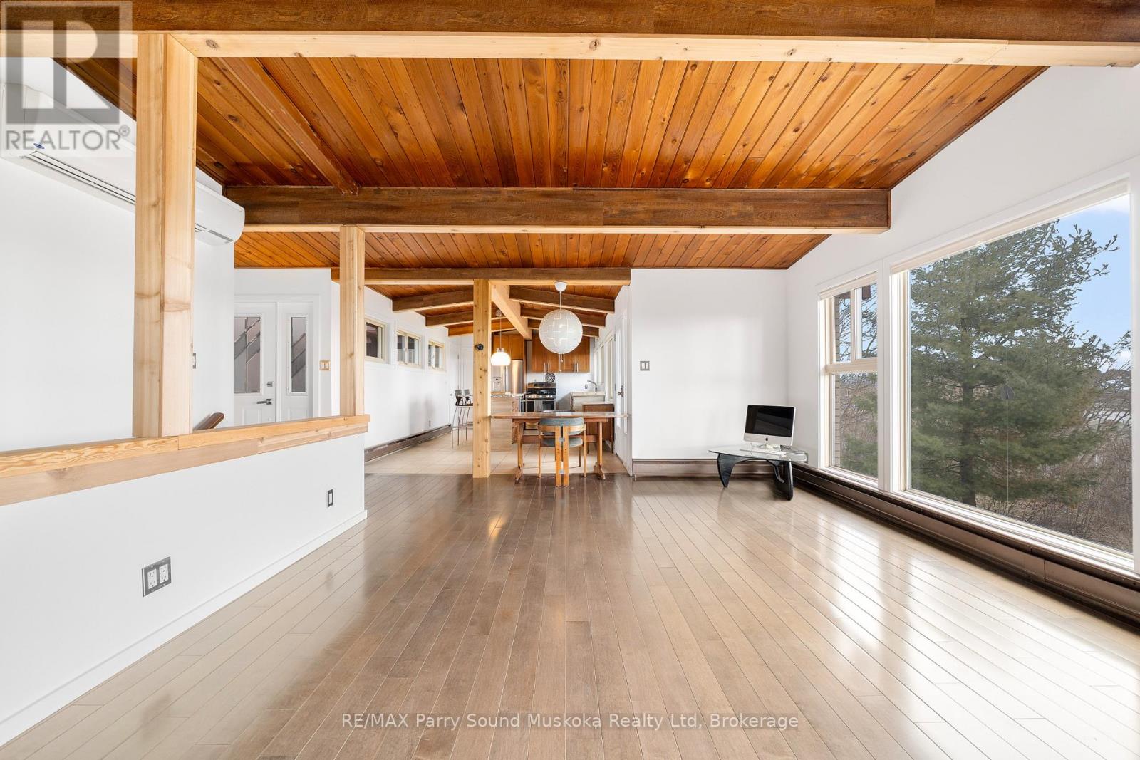 8 Sunset Avenue, Parry Sound, Ontario  P2A 1A5 - Photo 13 - X12982176