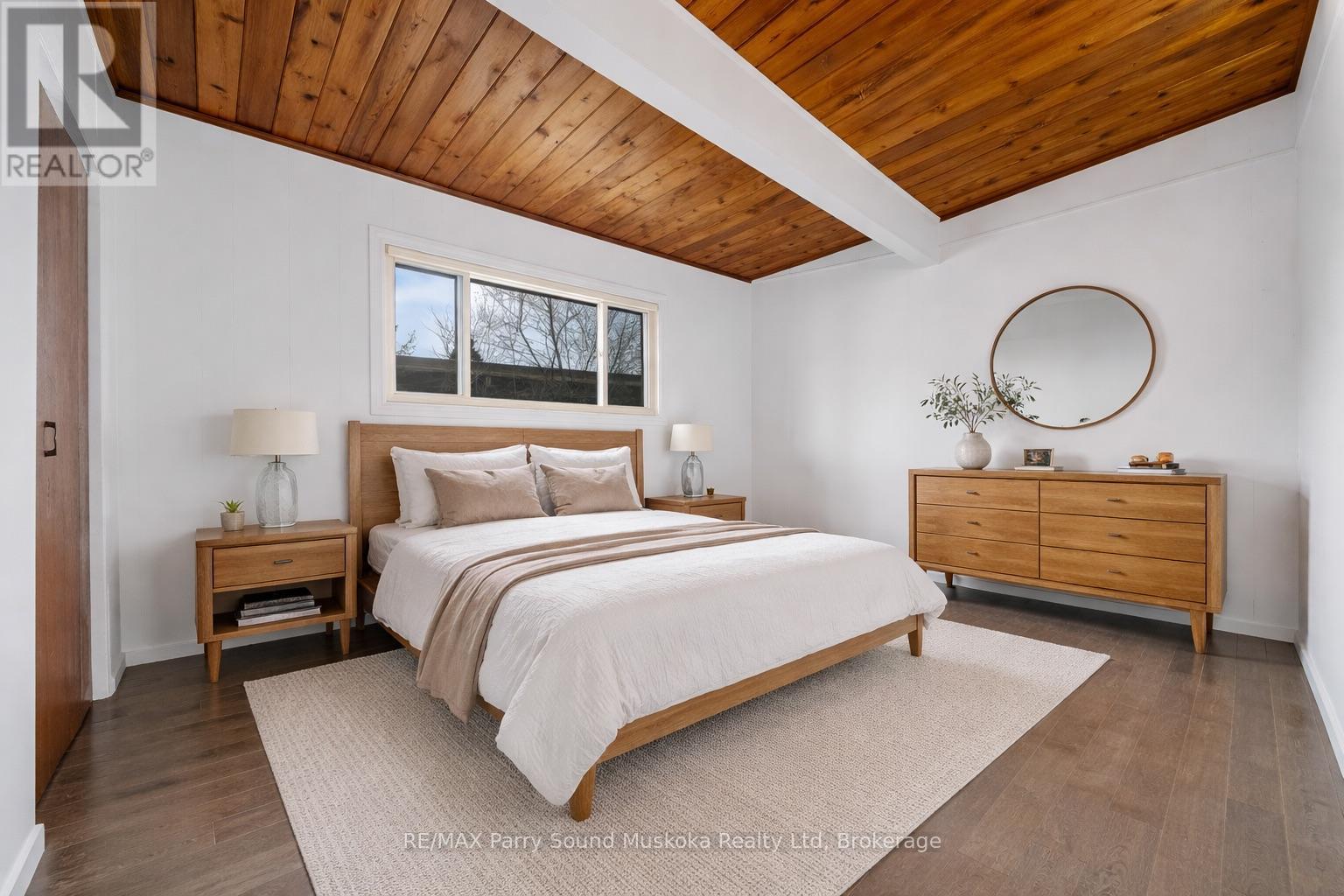 8 Sunset Avenue, Parry Sound, Ontario  P2A 1A5 - Photo 25 - X12982176