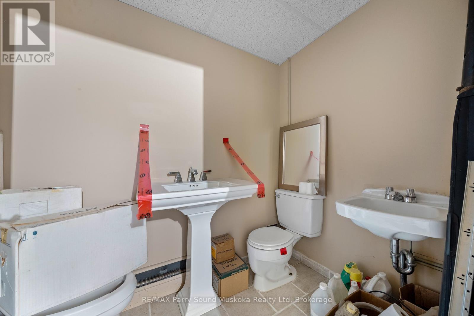 8 Sunset Avenue, Parry Sound, Ontario  P2A 1A5 - Photo 34 - X12982176