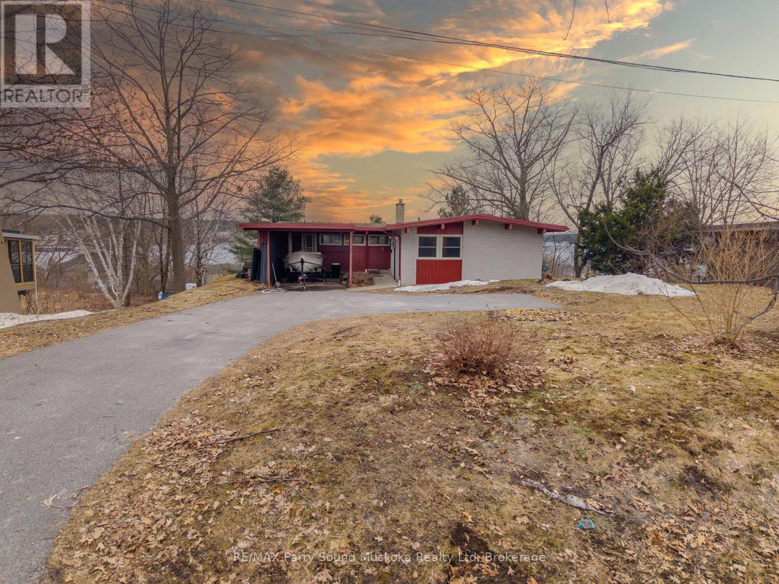 8 Sunset Avenue, Parry Sound, Ontario  P2A 1A5 - Photo 45 - X12982176