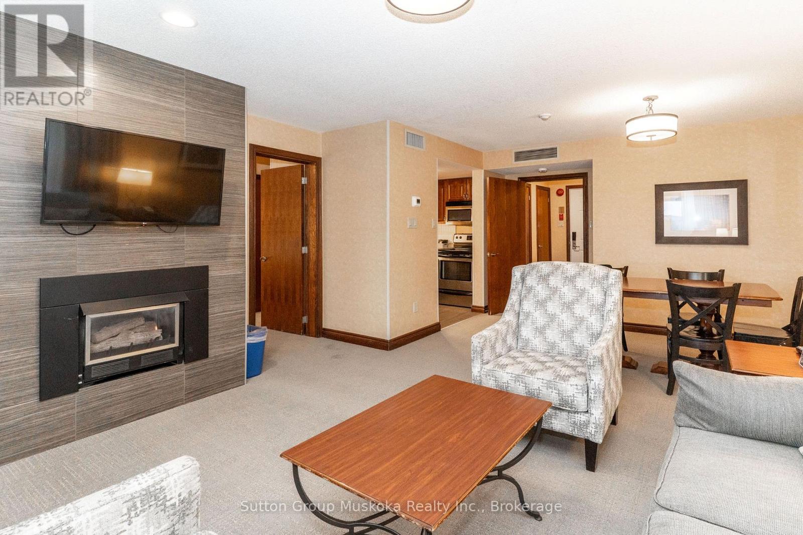 31-101 The Greens Drive, Huntsville, Ontario  P1H 2E8 - Photo 4 - X12982486