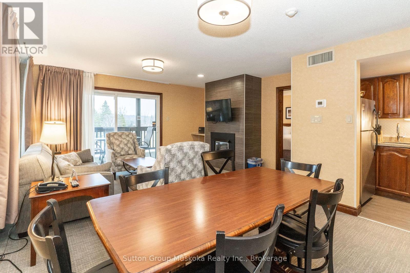 31-101 The Greens Drive, Huntsville, Ontario  P1H 2E8 - Photo 6 - X12982486