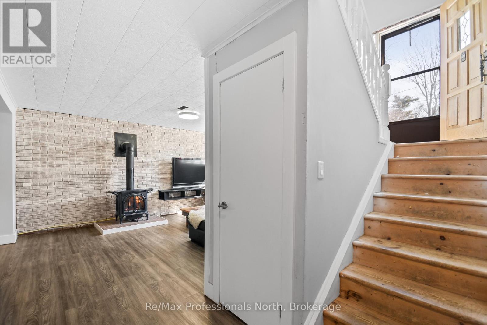 455 Louise Street, Gravenhurst, Ontario  P1P 1C7 - Photo 18 - X12982604